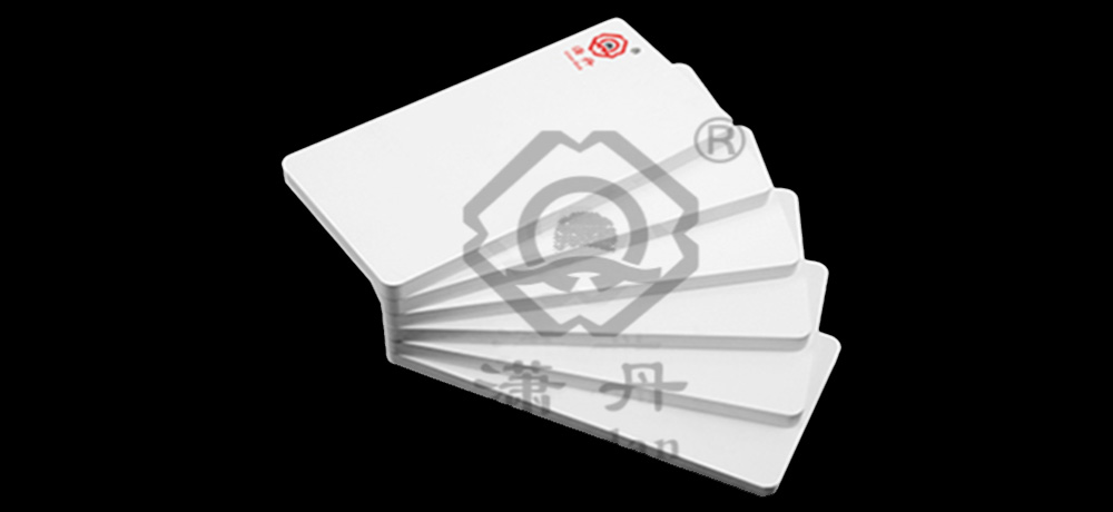 Foam Core Prints vs. PVC Sheet Printing